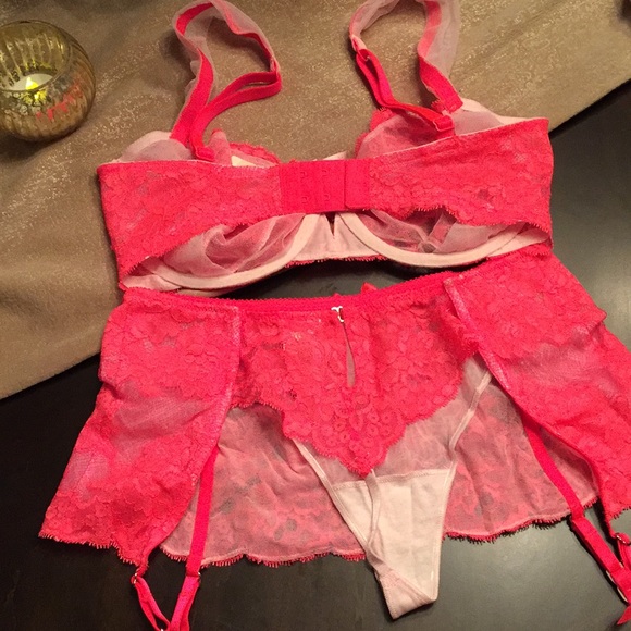 Victoria’s Secret bra and garter w/ added G string - Picture 7 of 10